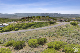 2727 E Canyon Gate Rd MLS #2092798