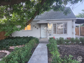 Photo 1 for 280 E Franklin St