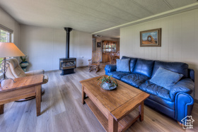 Photo 4 for 1281 Holyoak Ln