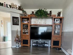 Photo 3 for 810 N 2300 West