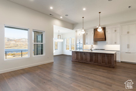 Photo 4 for 11663 N Deepwater Dr #326