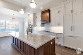Photo 5 for 11663 N Deepwater Dr #326