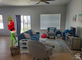 Photo 5 for 1082 E Springwater Way #812