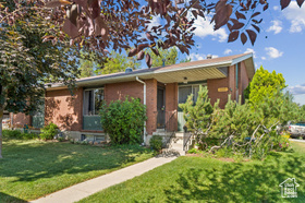 Photo 1 for 6112 S Vineway Cir