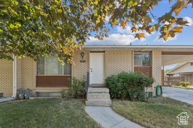 Photo 1 for 6113 S Vineway Cir