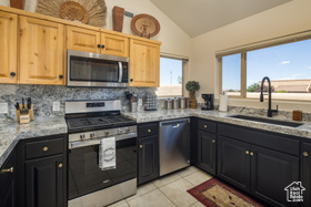 Photo 5 for 3686 S Spanish Valley Dr #Y1