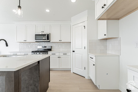 Photo 5 for 1483 W Boseman Way #608