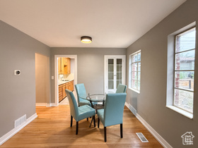 Photo 4 for 2505 E Elm Ave
