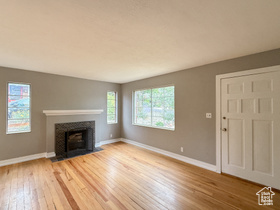 Photo 2 for 2505 E Elm Ave