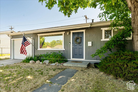 Photo 1 for 5178 S Charlotte Ave