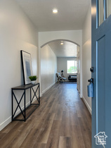 Photo 4 for 4687 S Roger View Ln #8