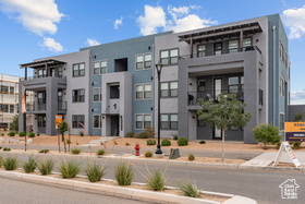 Photo 3 for 5599 S Carnelian Pkwy #205
