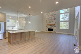 Photo 5 for 435 E Maple St