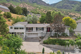 Photo 2 for 1174 Oakmont Ln