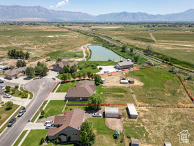 Photo 4 for 6613 W 200 North