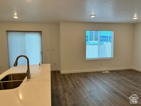 Photo 5 for 655 W Banner Dr #1042