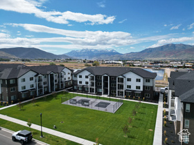 Photo 3 for 1378 S Sawmill Blvd #7-703