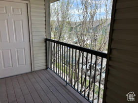 Photo 2 for 8228 N Cedar Rd #11