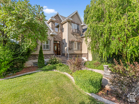 Photo 1 for 385 W Riverside Ln