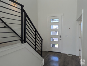 Photo 4 for 57 N Midland Dr