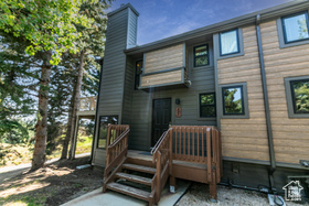 Photo 2 for 2100 Canyons Resort Dr #21C