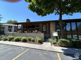 Photo 1 for 662 W Jefferson Cv
