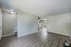 Photo 2 for 558 N Redwood Rd #3