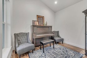 Photo 5 for 325 S Autumn Blaze Cir