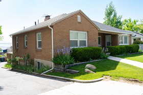 Photo 2 for 1444 S Beacon Dr