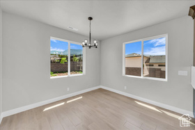 Photo 4 for 1947 S Oak Rd