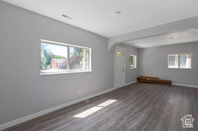 Photo 4 for 3530 Jefferson Ave