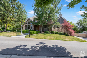 Photo 3 for 924 Redford Dr
