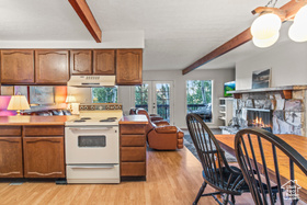 Photo 3 for 114 S Juniper Dr