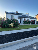 Photo 2 for 6437 S Lobelia Dr