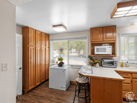 Photo 6 for 1034 E 1st St