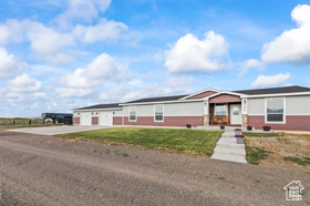 Photo 3 for 1036 E Airport Rd