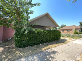 Photo 3 for 2163 Adams Ave