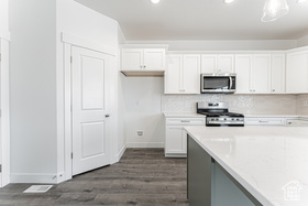 Photo 2 for 1536 W Boseman Way #629