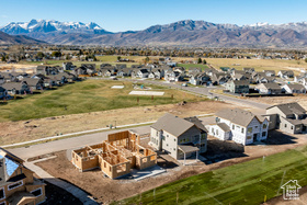 Photo 4 for 2894 E Hayloft Ln #218