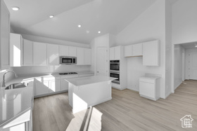 Photo 3 for 2068 E Dolan Dr #1333