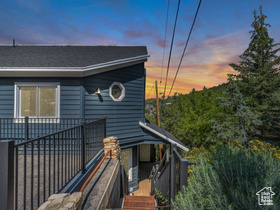 Photo 1 for 304 Upper Norfolk Ave