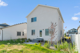 Photo 4 for 421 W Domain Ln