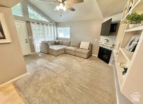 Photo 2 for 650 S Main , St #6111