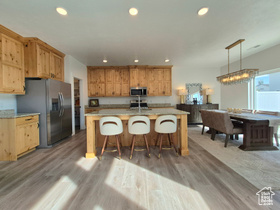 Photo 6 for 352 W Ropelato Dr