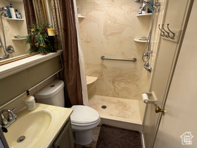 Photo 5 for 1225 N Dixie Downs Rd  #103