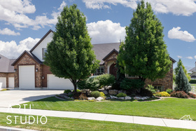 Photo 3 for 2124 N Heritage Dr