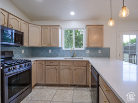 Photo 6 for 209 Country Club Dr