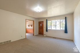 Photo 4 for 570 N 400 West