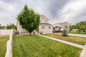 Photo 6 for 1348 E Hawk Way