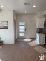 Photo 5 for 5824 N Jeeder Dr #70